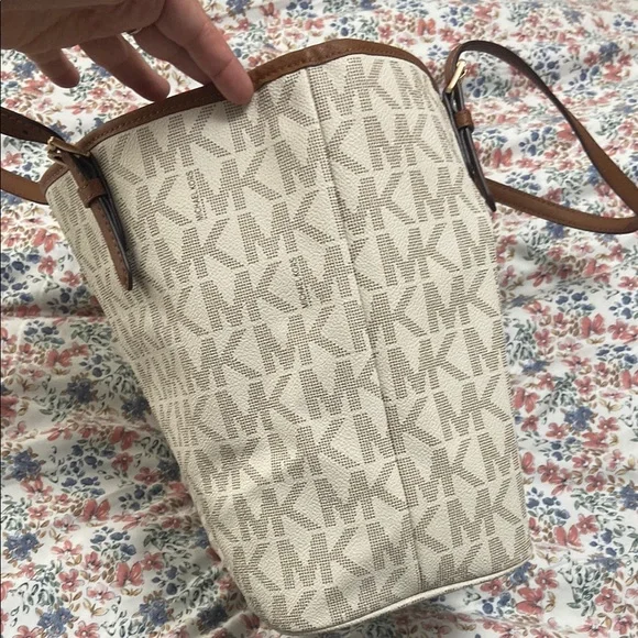 Michael Kors Monogram Cream and Brown Tote - Picture 10 of 12